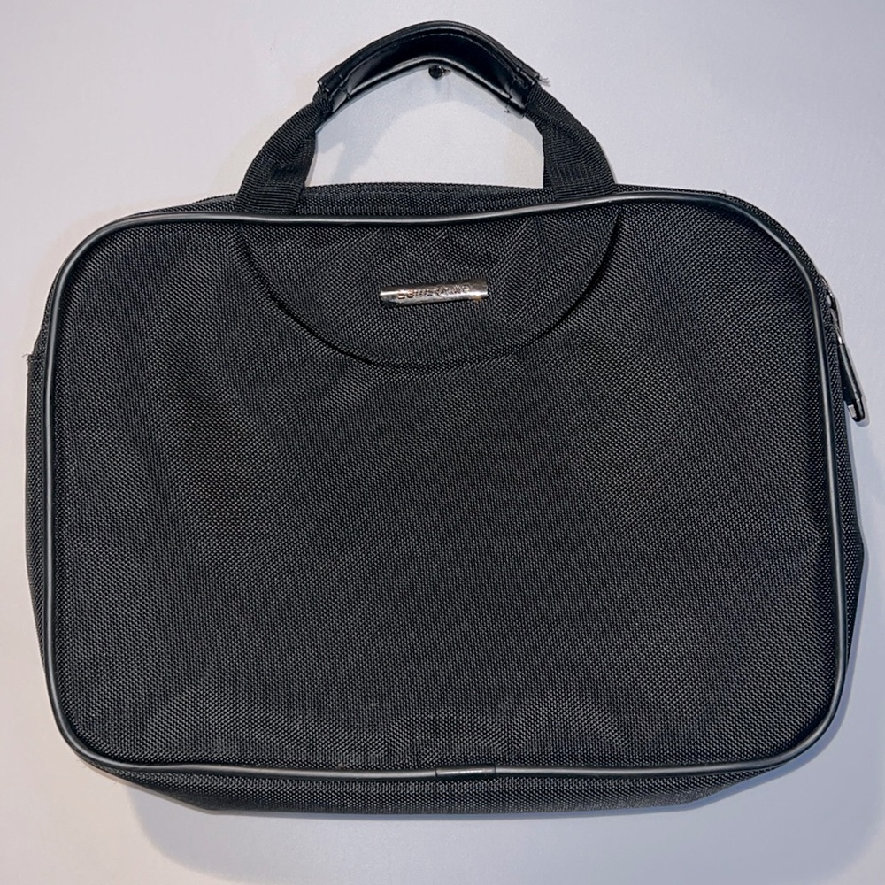 Samsonite Little Laptop/Ipad/Tablet Storage Bag with handles.